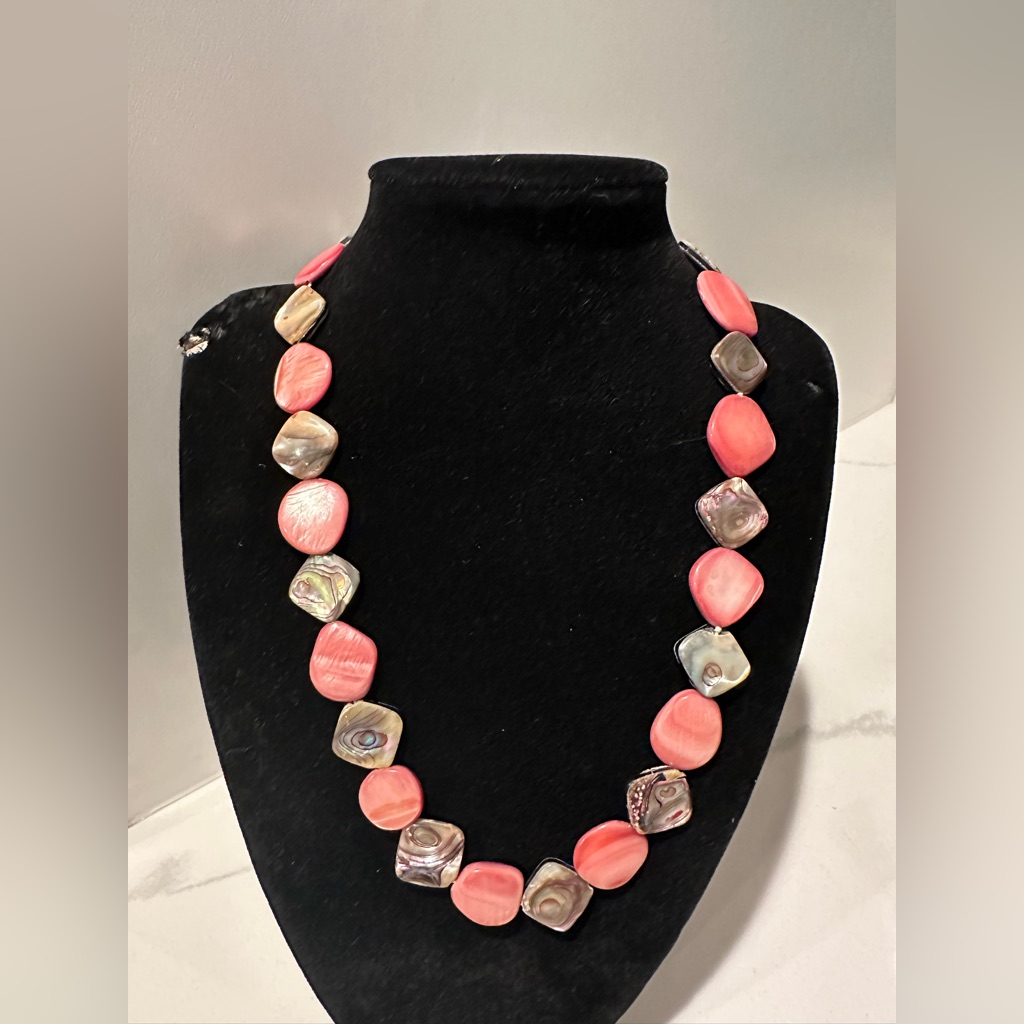 14k Yellow Gold Pink Mother Of Pearl And Abalone Necklace